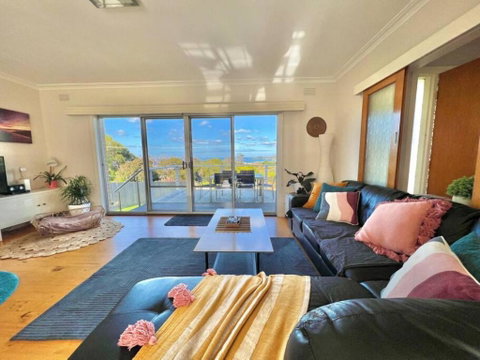 Saltwater Haven - Pets Welcome. Wifi. Amazing View - Accommodation Great Ocean Road 1