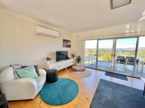 Saltwater Haven - Pets Welcome. Wifi. Amazing View - Accommodation Great Ocean Road 2