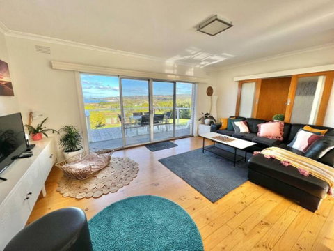 Saltwater Haven - Pets Welcome. Wifi. Amazing View - Accommodation Great Ocean Road 3