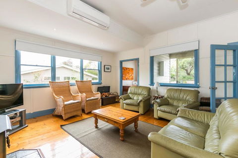 Sand Surf And Sunshine - Accommodation Great Ocean Road 3