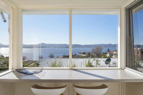 Sandcastle At Sandy Bay Perfect Location Views - Accommodation Great Ocean Road 1