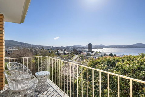 Sandcastle At Sandy Bay Perfect Location Views - Accommodation Great Ocean Road 3
