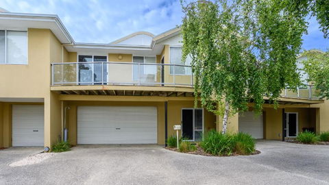 Sandpiper 9 - Close To Town And Beach - Accommodation Great Ocean Road 0