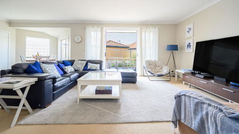 Sandpiper 9 - Close To Town And Beach - Accommodation Great Ocean Road 2