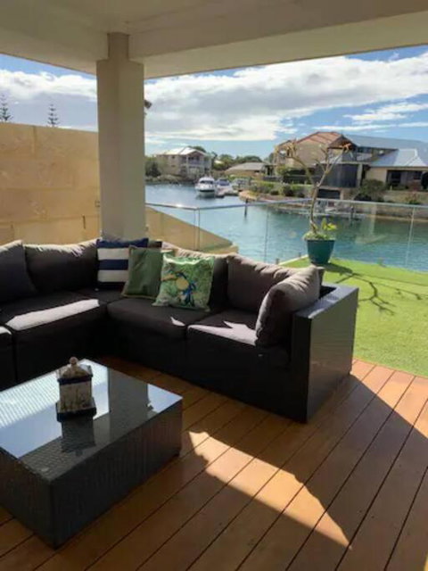 Sandpiper Island Tranquil Waterfront Views & Jetty - Accommodation Great Ocean Road 2