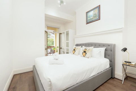STUNNING SYDNEY HOME 10 - Accommodation Great Ocean Road 2