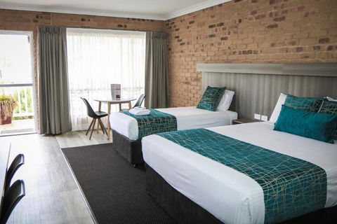 The Club Motor Inn Chinchilla - Accommodation Great Ocean Road 0