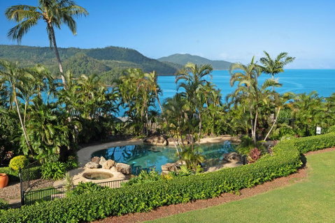 Bella Azure Two Bedroom Two Bathroom Spacious Ocean-view Apartment With Golf Buggy - Accommodation Great Ocean Road 1