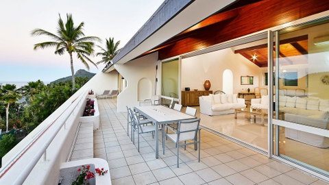 Bella Vista E9 - Ocean View Spacious 2 Bedroom With Golf Buggy - Accommodation Great Ocean Road 1