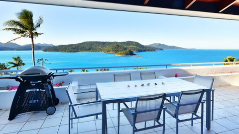 Bella Vista E9 - Ocean View Spacious 2 Bedroom With Golf Buggy - Accommodation Great Ocean Road 0