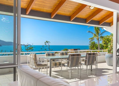 Bella Vista West 3 Luxury Ocean View High Ceilings Golf Buggy Sleeps 8 - Accommodation Great Ocean Road 1