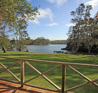 Berrara Lagoon Front Chalet