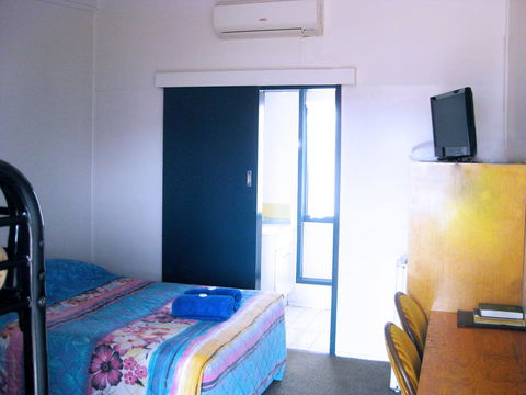 Billabong Hotel - Accommodation Great Ocean Road 2