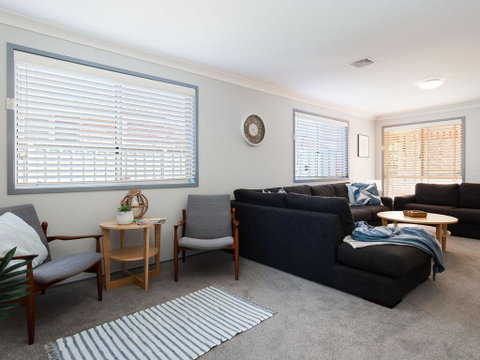 Blue Bay, 83a Rocky Point Road - Foxtel & Air Conditioning Downstairs - Accommodation Great Ocean Road 1