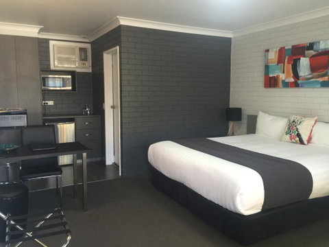 Blue Violet Motor Inn - Accommodation Great Ocean Road 0