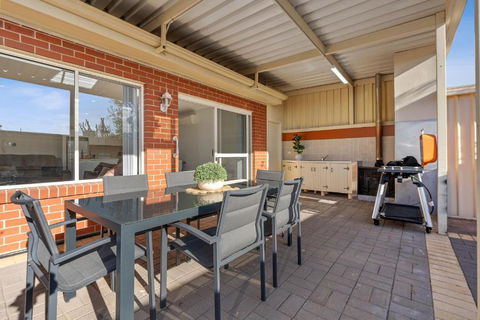 The Shamrock House A - Accommodation Great Ocean Road 1
