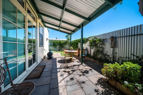 The Spotted Cow,city Fringe,pet Friendly-Free Wine - Accommodation Great Ocean Road 3