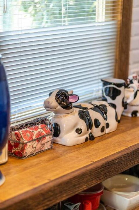 The Spotted Cow,city Fringe,pet Friendly-Free Wine - Accommodation Great Ocean Road 2