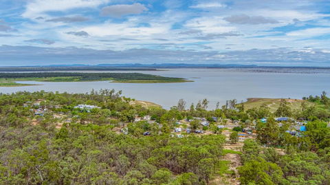 BIG4 Lake Maraboon Holiday Village - Accommodation Great Ocean Road 0