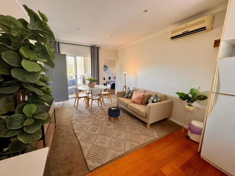 Windsor Prahran Sunny Spacious 1 Bed With Sunroom - Accommodation Great Ocean Road 1