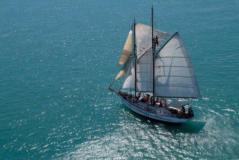 Whitehaven Beach Sailing And Snorkeling Cruise - Accommodation Great Ocean Road 1