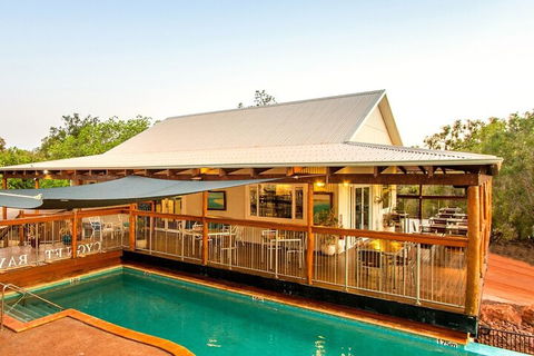 Giant Tides Tour - Cygnet Bay Pearl Farm - Accommodation Great Ocean Road 3
