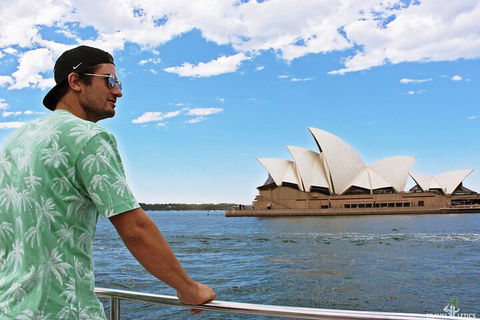 Sydney Harbour Hop-on Hop-off Cruise - Accommodation Great Ocean Road 3