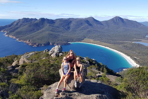 2-Day Tas East Coast Escape Tour Including Bay Of Fires, Wineglass Bay & Devils - Accommodation Great Ocean Road 1