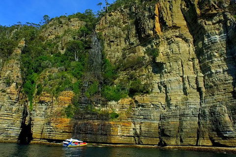 Tasman Island Cruises And Port Arthur Historic Site Day Tour From Hobart - Accommodation Great Ocean Road 5