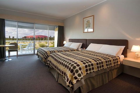 3-Day Uluru-Kata Tjuta And Kings Canyon 4WD Small-Group Eco-Tour From Alice Springs - Accommodation Great Ocean Road 0