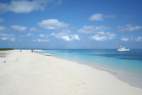 Seastar Luxury Outer Great Barrier Reef Island And Reef Tour From Cairns - Accommodation Great Ocean Road 3