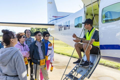 Scenic Flight - Great Barrier Reef, Heart Reef, Whitehaven Beach & Hill Inlet! - Accommodation Great Ocean Road 1
