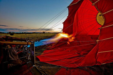 Early Morning Ballooning In Alice Springs - Accommodation Great Ocean Road 0